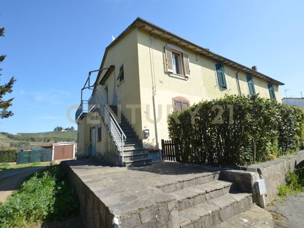appartamento in vendita a Roccastrada in zona Ribolla