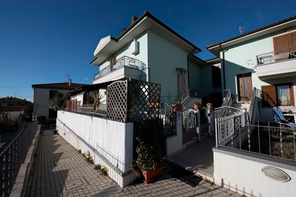 appartamento in vendita a Roccastrada in zona Ribolla