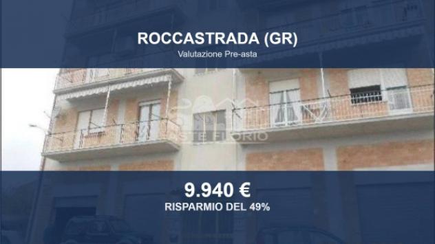 locale commerciale in vendita a Roccastrada