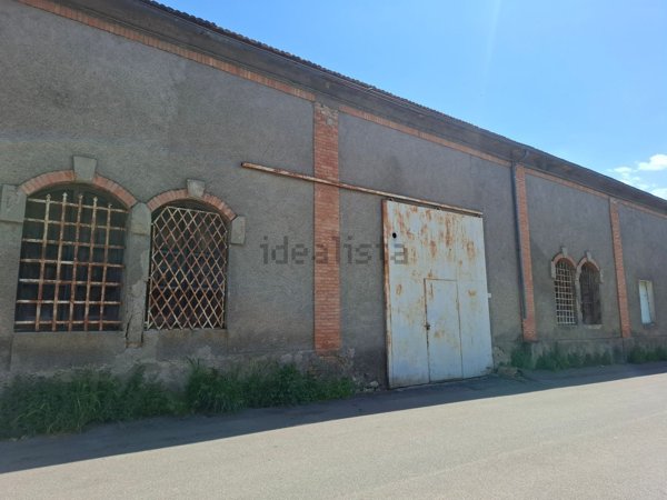 locale di sgombero in vendita a Roccastrada in zona Ribolla