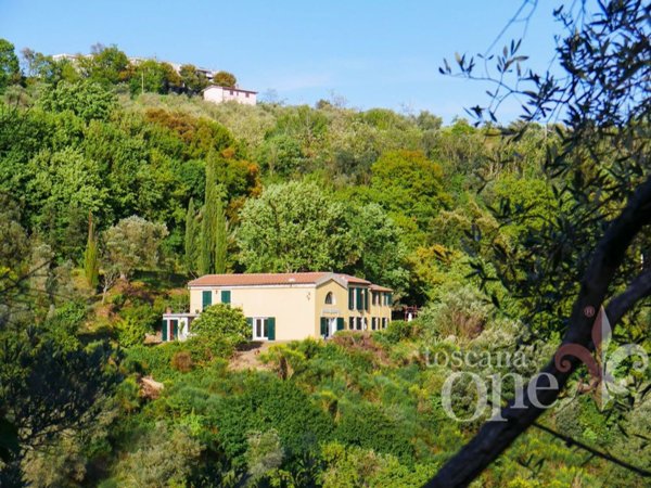 casa indipendente in vendita a Roccastrada