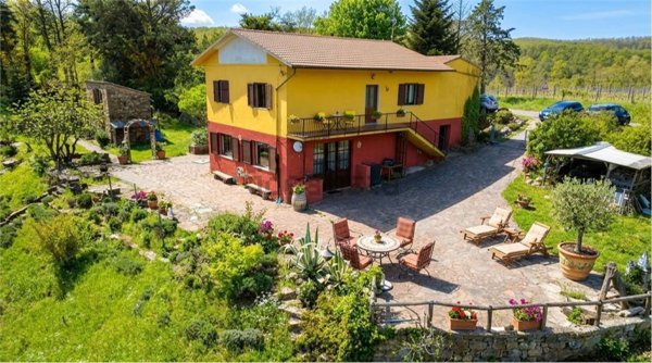 casale in vendita a Roccastrada in zona Roccatederighi