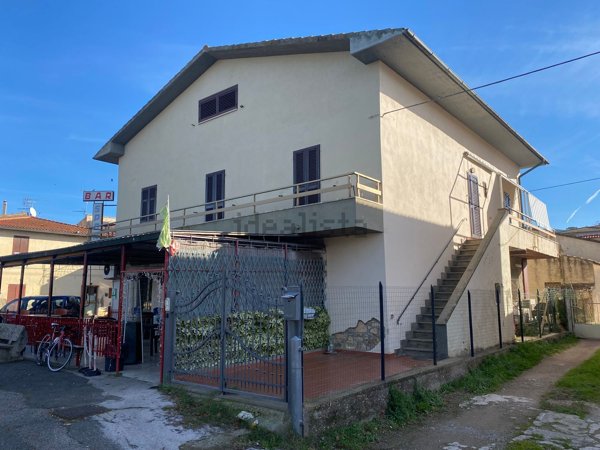 casale in vendita a Roccastrada