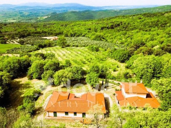 casale in vendita a Roccastrada in zona Montemassi