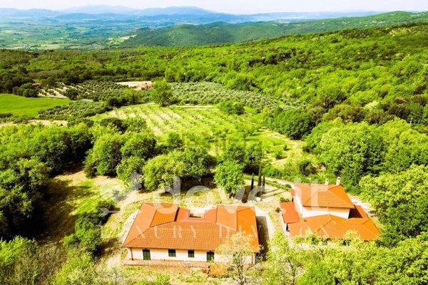 casale in vendita a Roccastrada in zona Montemassi