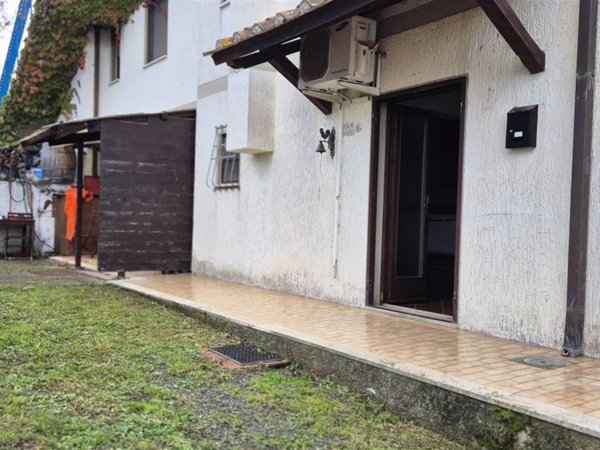 appartamento in vendita a Roccastrada in zona Sticciano