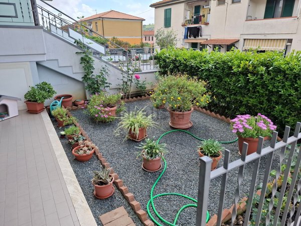 appartamento in vendita a Roccastrada in zona Ribolla