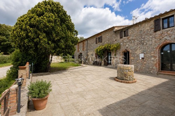 casale in vendita a Roccastrada