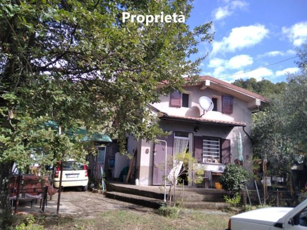 casa indipendente in vendita a Roccastrada in zona Sassofortino