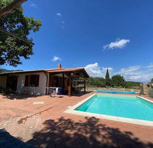 casa indipendente in vendita a Roccastrada