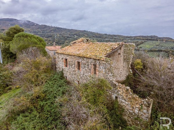 casale in vendita a Roccastrada