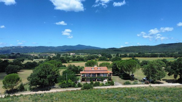 casa indipendente in vendita a Roccastrada