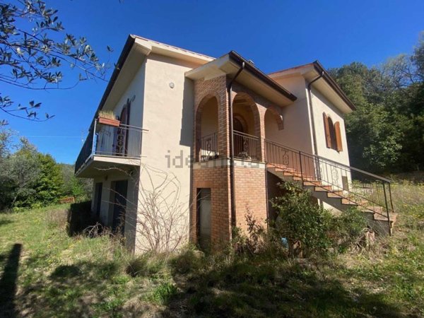 casale in vendita a Roccastrada in zona Montemassi
