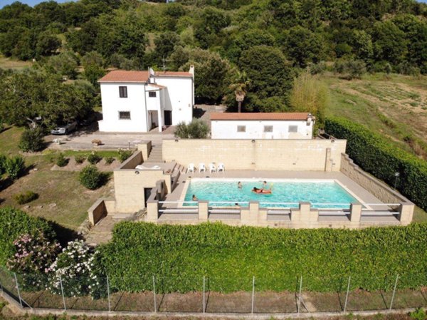 casa indipendente in vendita a Roccastrada in zona Montemassi