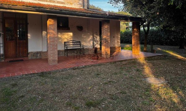 casa indipendente in vendita a Roccastrada