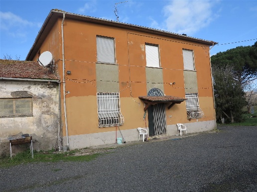 appartamento in vendita a Roccastrada in zona Ribolla