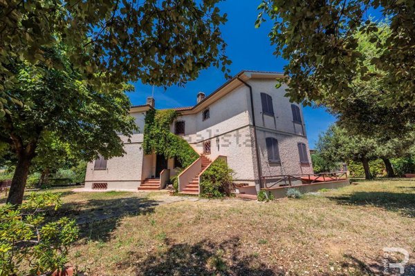 casa indipendente in vendita a Roccastrada