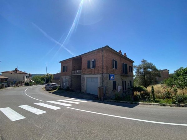 casa indipendente in vendita a Roccastrada in zona Torniella