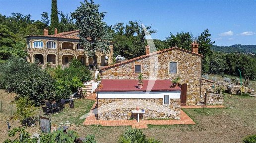 casale in vendita a Roccastrada in zona Montemassi