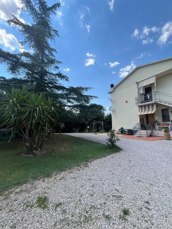 appartamento in vendita a Roccastrada in zona Montemassi