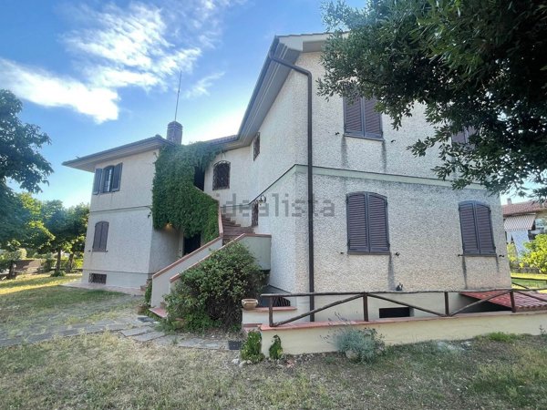casa indipendente in vendita a Roccastrada in zona Ribolla