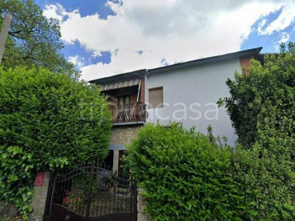 appartamento in vendita a Roccastrada in zona Sassofortino