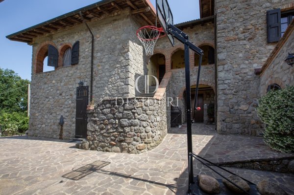 casa indipendente in vendita a Roccastrada in zona Torniella