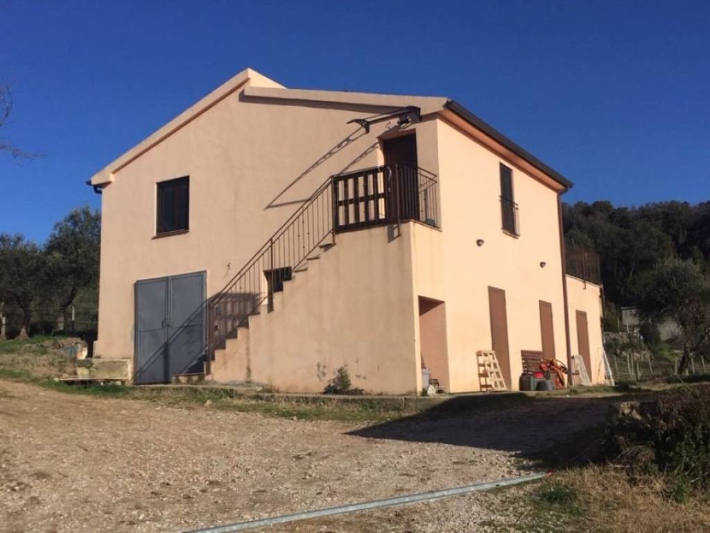 casa indipendente in vendita a Roccastrada