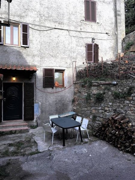 appartamento in vendita a Roccastrada in zona Sticciano