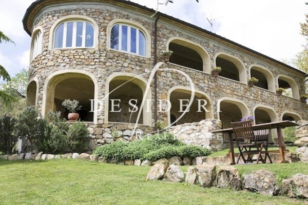 casa indipendente in vendita a Roccastrada in zona Montemassi