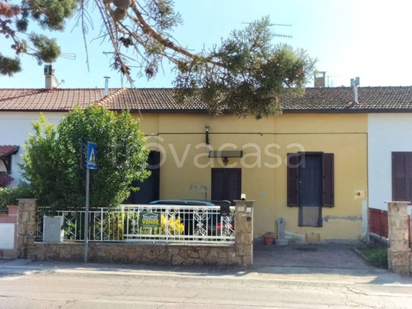 appartamento in vendita a Roccastrada in zona Ribolla
