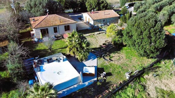 appartamento in vendita a Roccastrada in zona Ribolla
