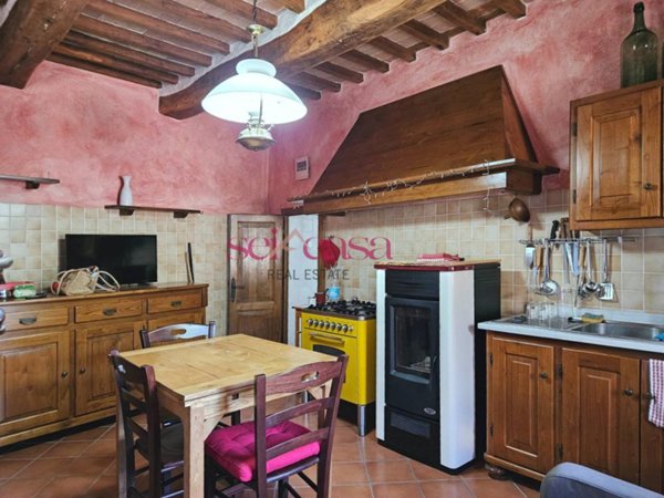 casa indipendente in vendita a Roccastrada in zona Sassofortino
