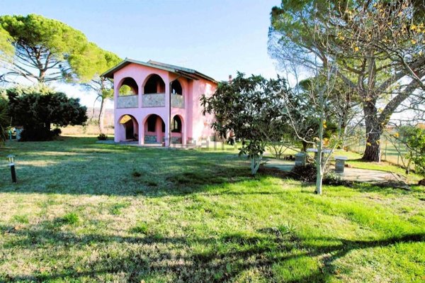 casale in vendita a Roccastrada in zona Montemassi