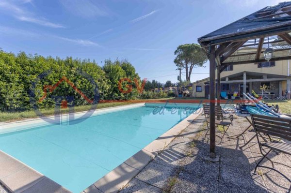 casa indipendente in vendita a Roccastrada