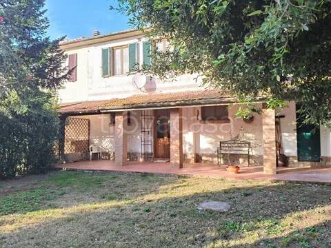 casa indipendente in vendita a Roccastrada