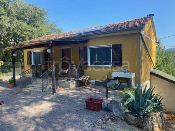 casa indipendente in vendita a Roccastrada