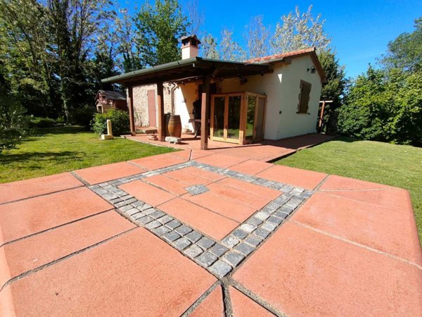 casa indipendente in vendita a Roccastrada in zona Torniella