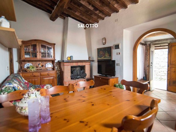 casa indipendente in vendita a Roccastrada in zona Roccatederighi