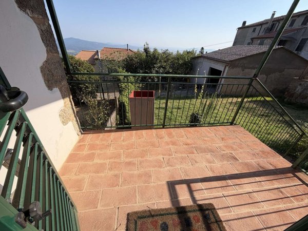 casa indipendente in vendita a Roccastrada in zona Sassofortino
