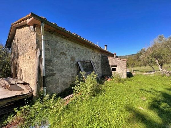 casa indipendente in vendita a Santa Fiora