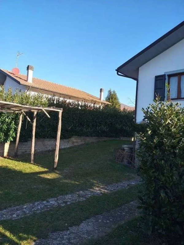 casa indipendente in vendita a Santa Fiora
