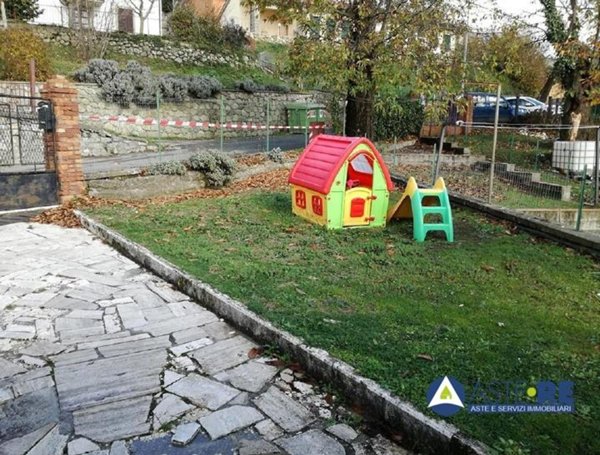 appartamento in vendita a Santa Fiora