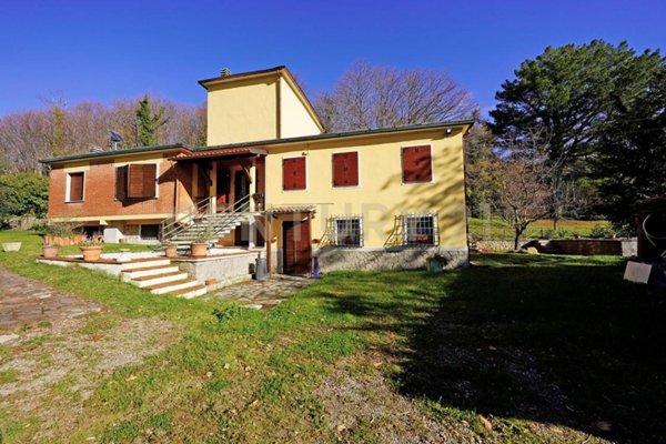 casa indipendente in vendita a Santa Fiora in zona Bagnore