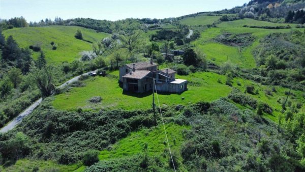 casa indipendente in vendita a Santa Fiora