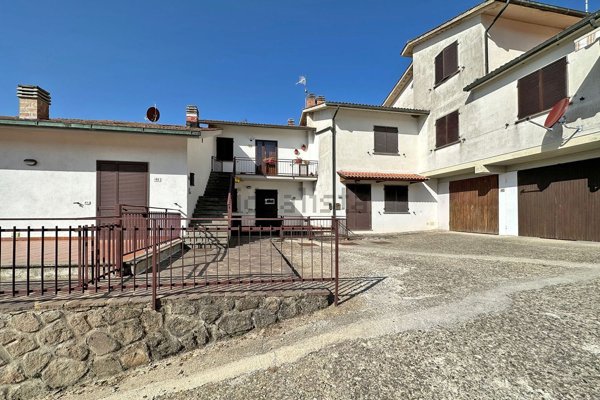 appartamento in vendita a Santa Fiora