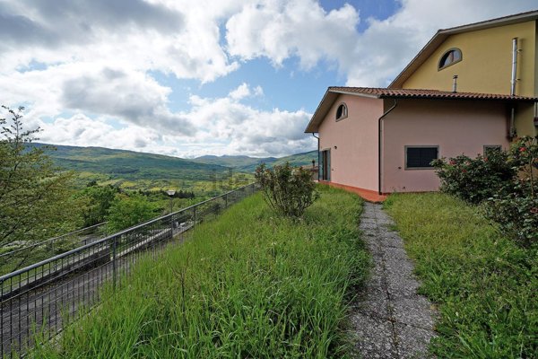 appartamento in vendita a Santa Fiora
