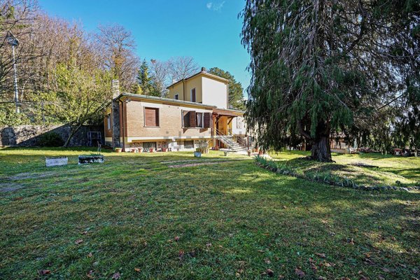 casa indipendente in vendita a Santa Fiora in zona Bagnore
