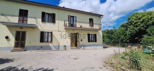 casa indipendente in vendita a Santa Fiora in zona Bagnolo