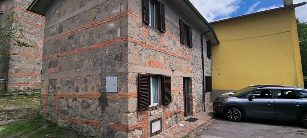 locale di sgombero in vendita a Santa Fiora in zona Bagnolo
